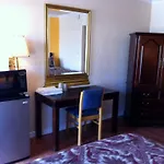 Holiday Motel - Fresno